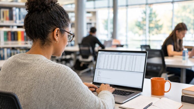 how to sort cases in SPSS - postgraduate student completing multi-key sorting, order verification, and syntax in SPSS